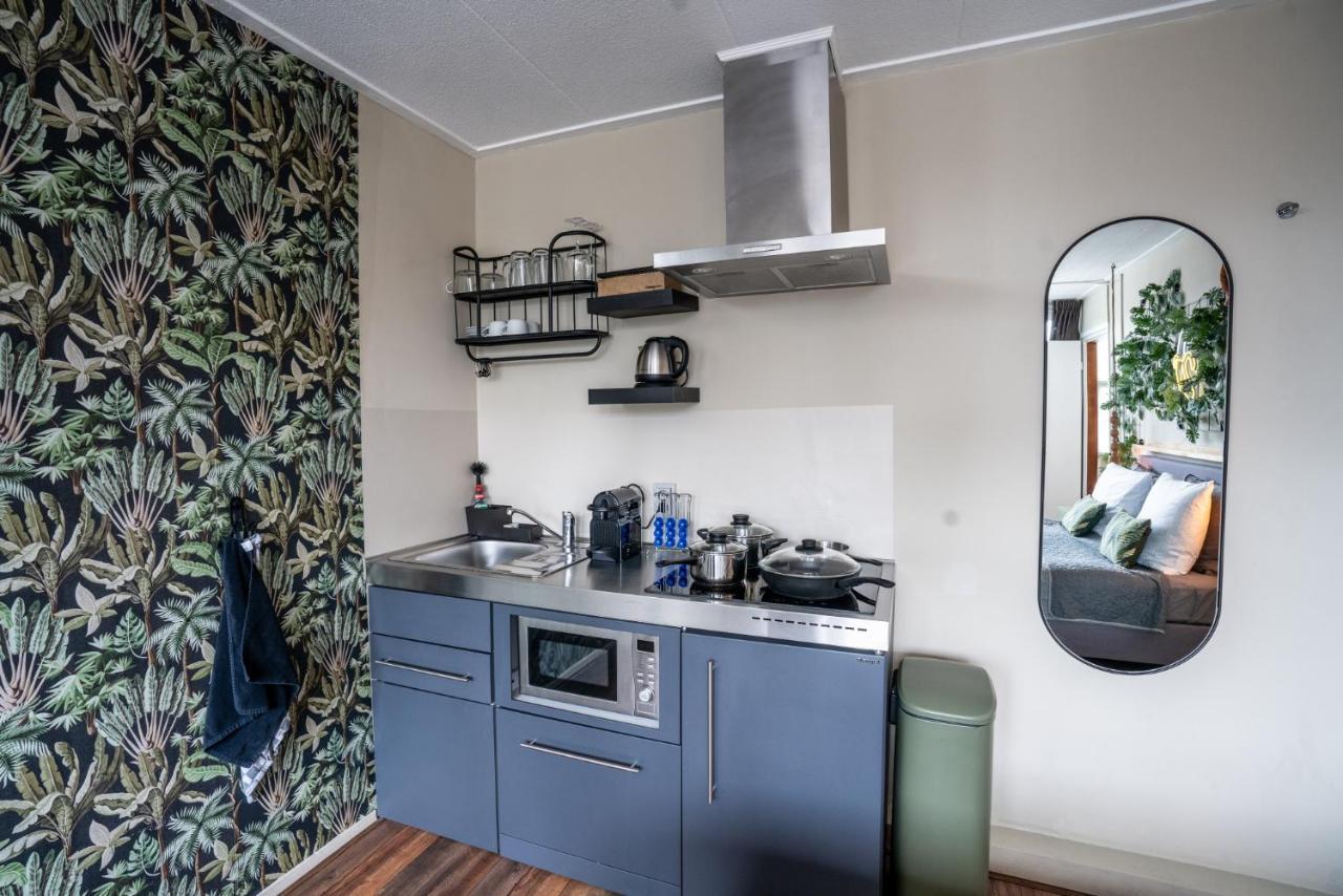 The Jungle - Duo Studio With Kingsize Terrace Гронинген Экстерьер фото