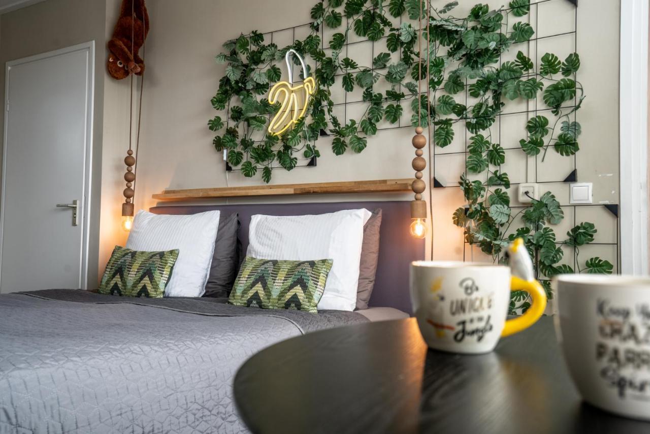 The Jungle - Duo Studio With Kingsize Terrace Гронинген Экстерьер фото